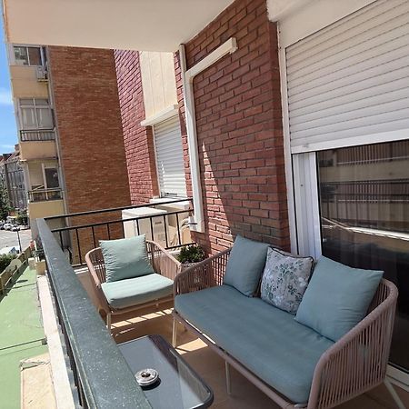 Galvez Flat, At Principal Railway Station In Malaga Apartment Luaran gambar